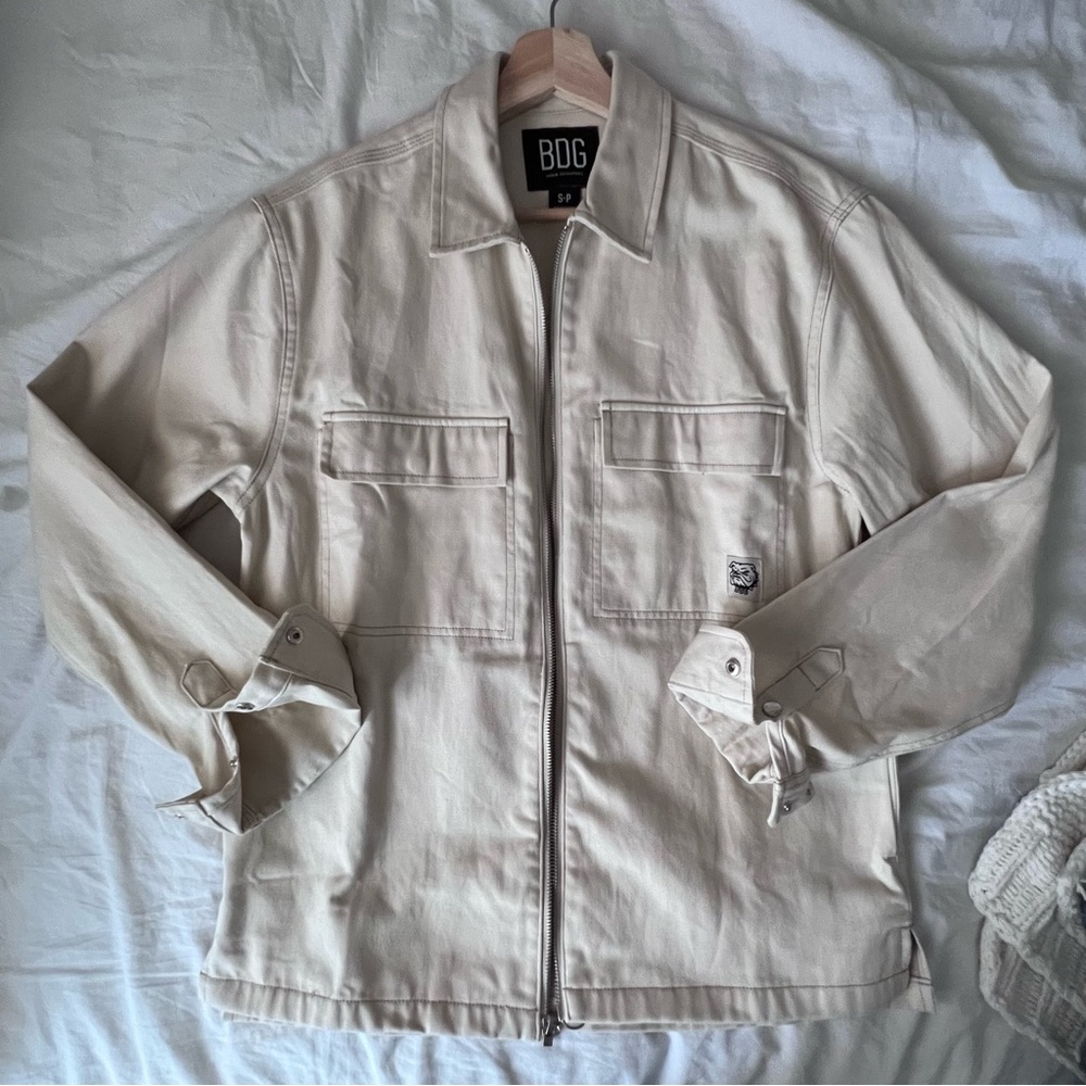 URBAN OUTFITTERS BDG CREAM OVERSIZED ZIP UP JACKET